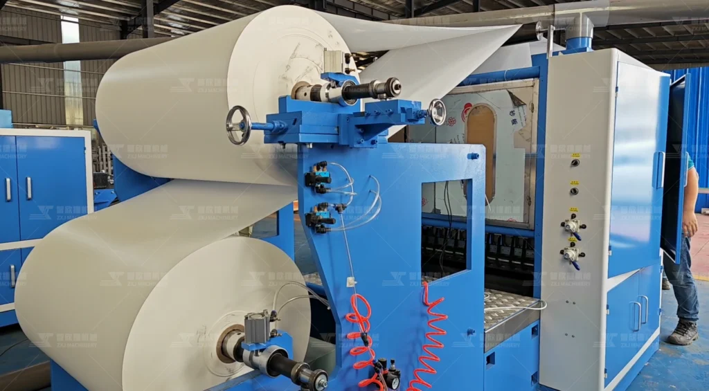 Bastidor trasero y material para máquina de fabricación de papel encerado emergente