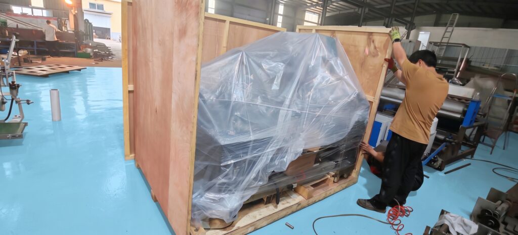 YWJ-WP-2 portable wet wipes machine packed in wooden crate for export shipping